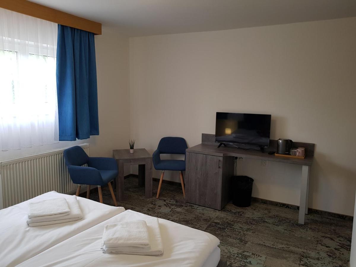 Penzion Vila Tereza Hranice  Exteriör bild